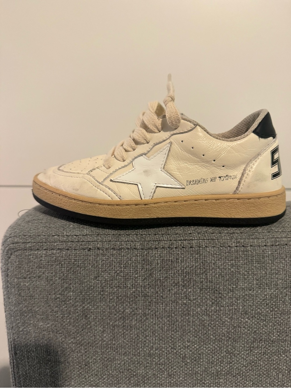 Golden Goose Off-White Star Low-Top Sneakers with Black Heel